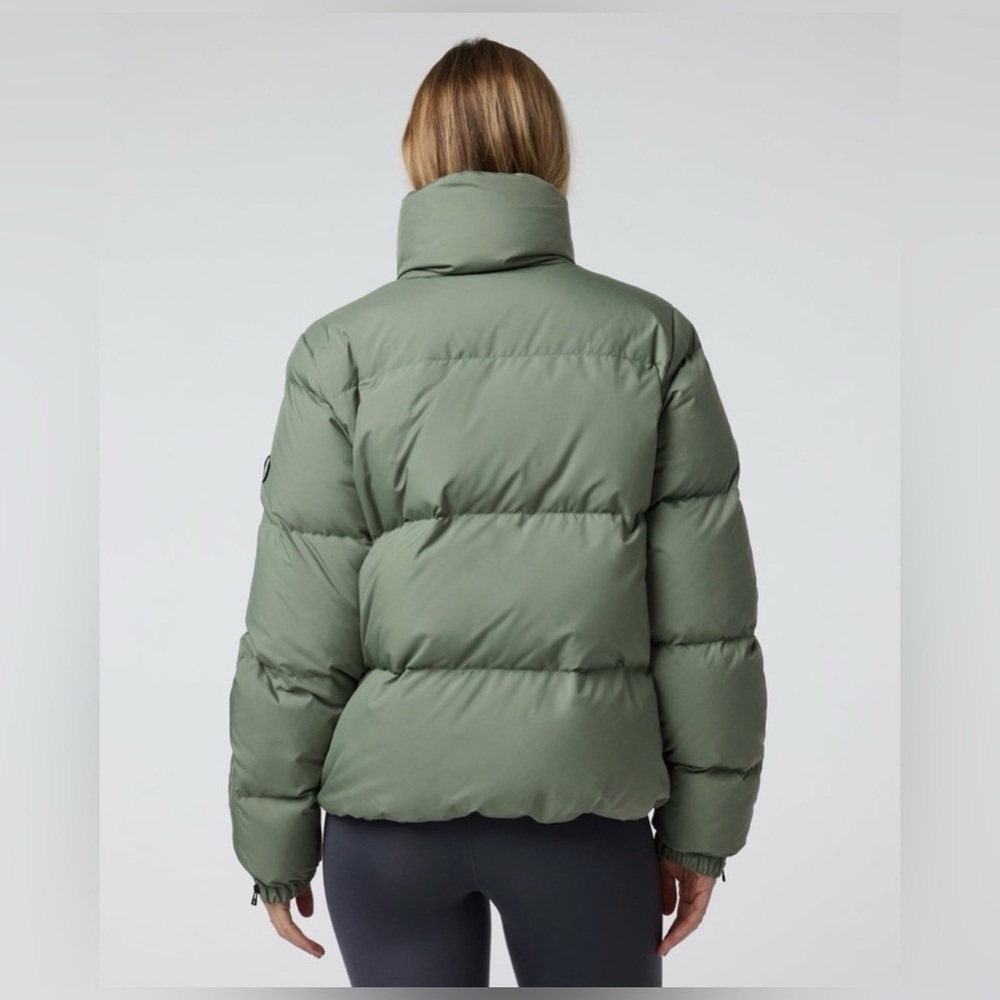 Vuori Hillside Down Jacket Sz. Small with tags - Picture 4 of 4